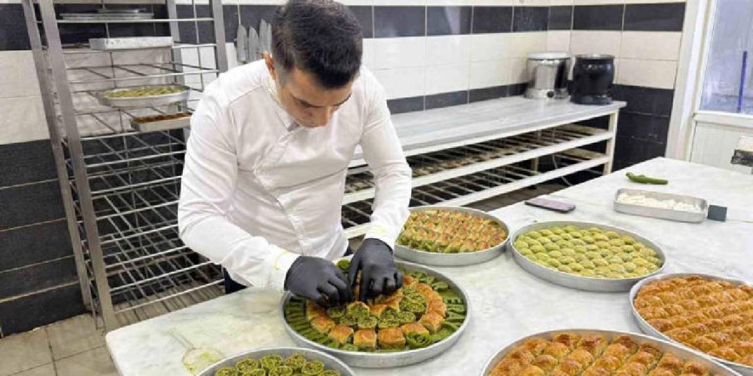 Nişan ve kız istemelerinin trendi değişti: Artık baklava tepsisi ilgi görüyor 2
